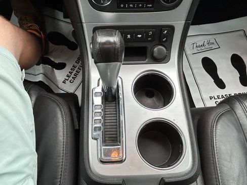 Used 2012 GMC Acadia SLT AWD/4WD image 25