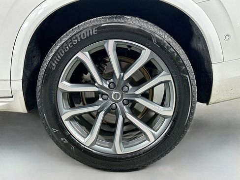 Used 2018 Volvo XC90 T6 Momentum w/ Convenience Package image 32