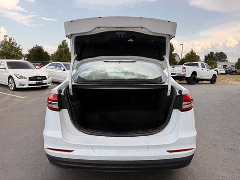 Used 2019 Ford Fusion SE FWD image 36