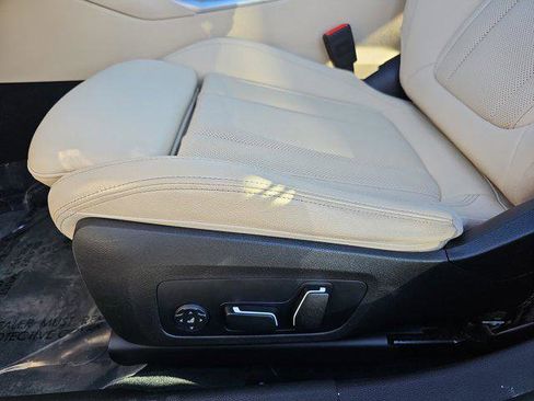 Used 2025 BMW 330i xDrive xDrive w/ M Sport Package image 29