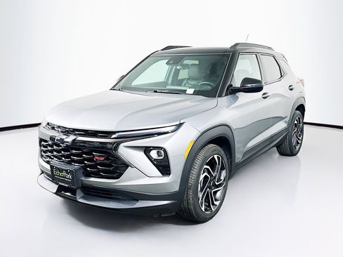 Used 2024 Chevrolet TrailBlazer RS FWD image 3