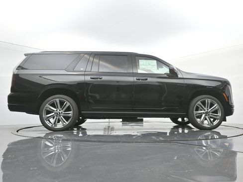 New 2026 Cadillac Escalade ESV Platinum Sport image 20