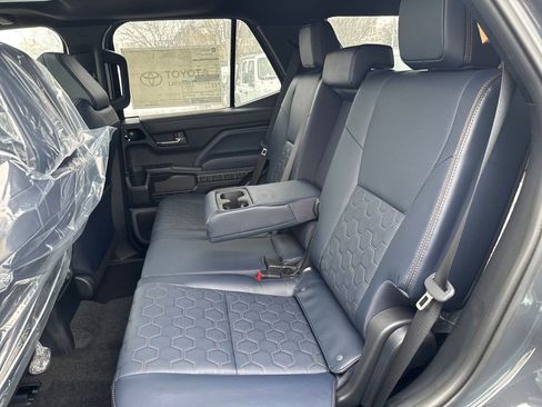 New 2026 Toyota 4Runner 4WD image 15