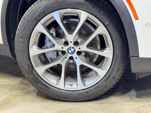 Used 2026 BMW X5 xDrive40i w/ Climate Comfort Package AWD/4WD image 7