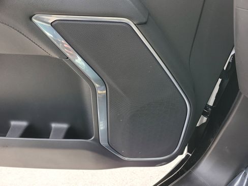 Used 2024 GMC Sierra 1500 Elevation image 25