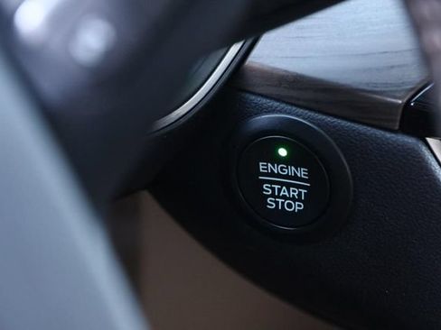Used 2020 Ford Escape Titanium AWD/4WD image 15