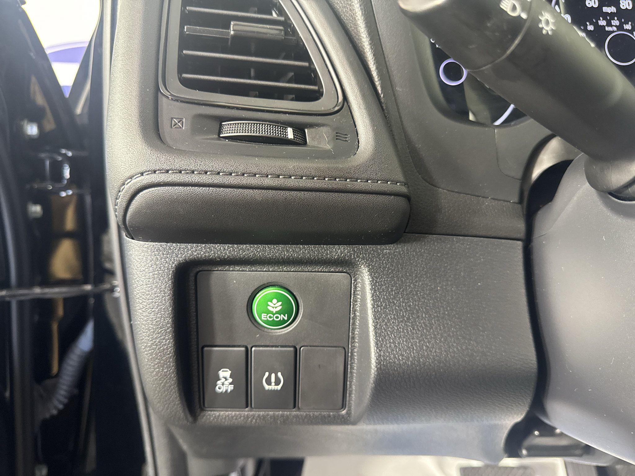 Used 2022 Honda HR-V LX image 16