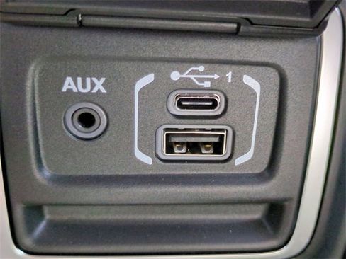 Used 2024 Jeep Gladiator Mojave image 20