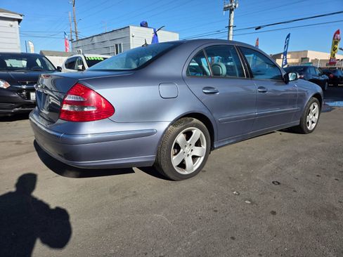 Used 2004 Mercedes-Benz E 320 Sedan image 4