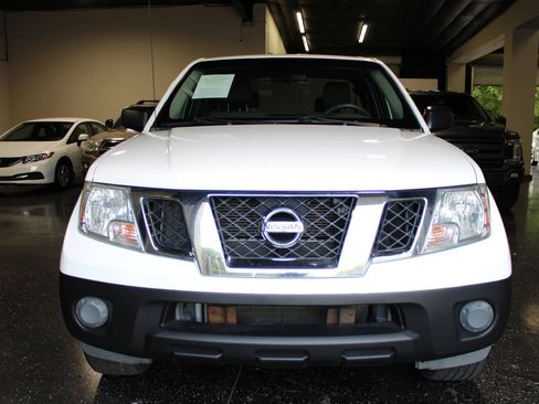 Used 2020 Nissan Frontier S RWD image 7