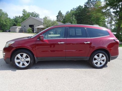 Used 2017 Chevrolet Traverse AWD LT w/ True North Edition image 8