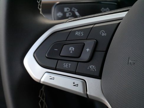 Certified 2024 Volkswagen Taos SEL image 26