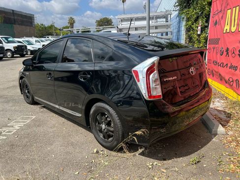 Used 2014 Toyota Prius Four w/ Solar Roof Package image 6