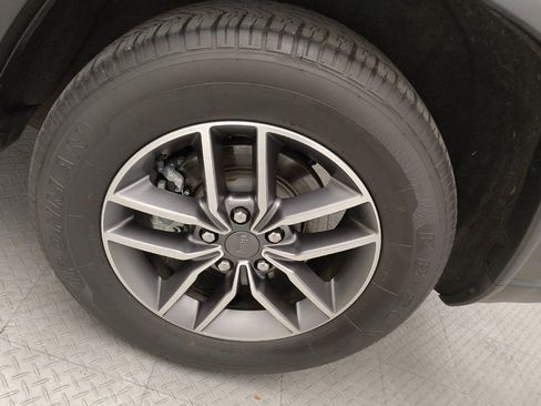 Used 2021 Jeep Grand Cherokee Limited RWD image 31