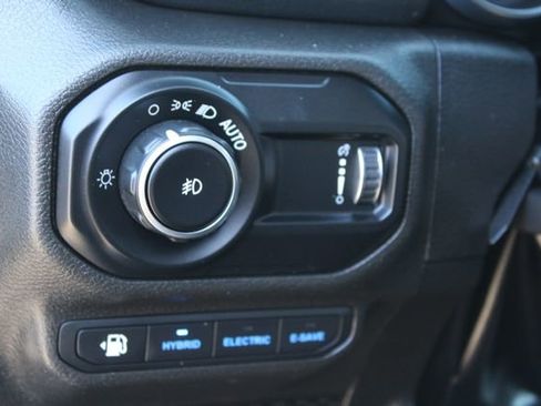 Used 2023 Jeep Wrangler Unlimited Sahara w/ Cold Weather Group AWD/4WD image 13