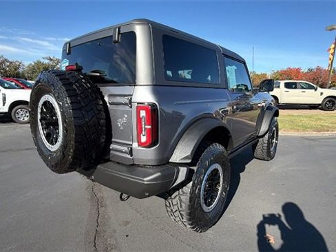 Used 2023 Ford Bronco Badlands image 4