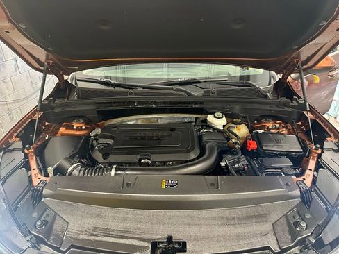 Used 2021 Buick Envision Essence w/ Technology Package I image 9