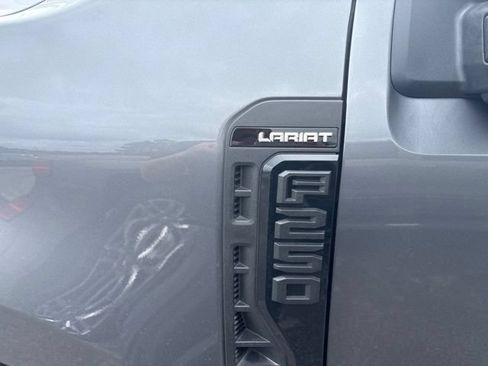 Used 2024 Ford F250 Lariat w/ Lariat Ultimate Package AWD/4WD image 3