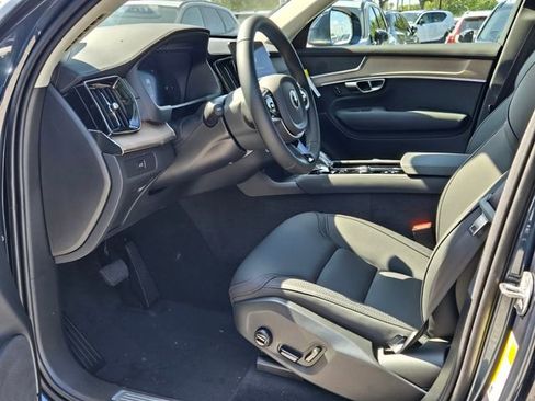 New 2026 Volvo XC90 B6 Plus w/ Protection Package Premier AWD/4WD image 14