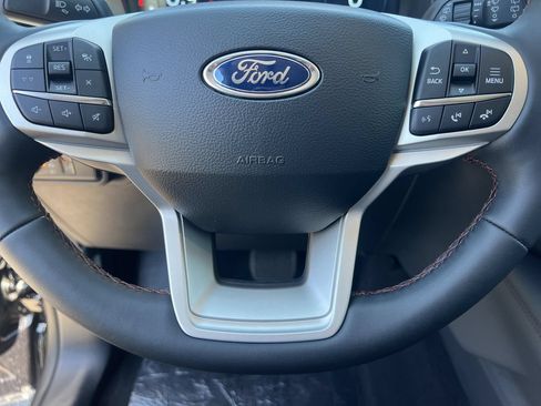 New 2026 Ford Explorer Active w/ Active Comfort Package AWD/4WD image 9