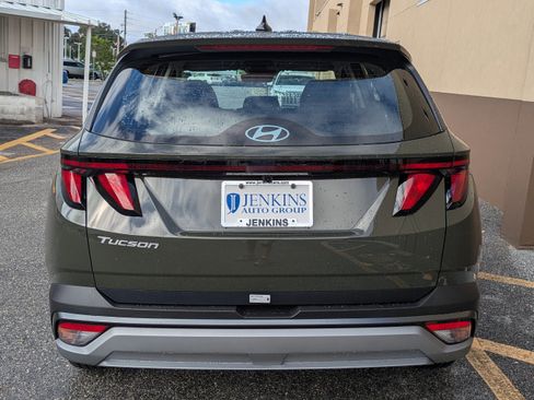 New 2026 Hyundai Tucson SE image 6