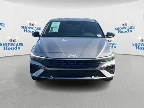 Used 2025 Hyundai Elantra Sport image 6