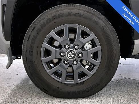 Used 2025 Toyota 4Runner SR5 image 11