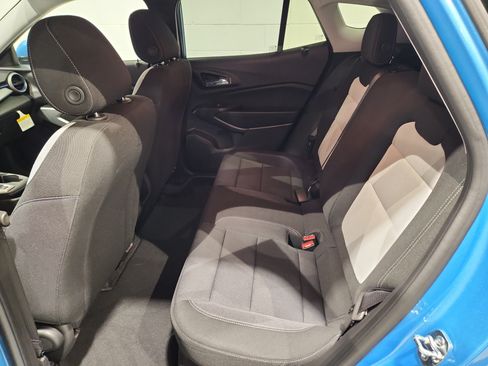 New 2026 Chevrolet Trax LS w/ LS Convenience Package FWD image 23