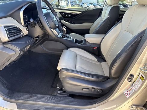 Used 2020 Subaru Outback Limited image 18