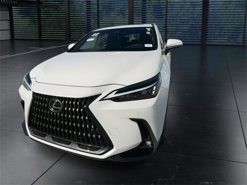 Certified 2022 Lexus NX 350 AWD w/ Premium Package image 4