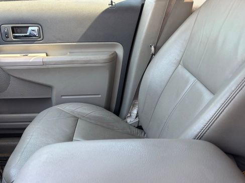 Used 2010 Ford Edge SEL image 4