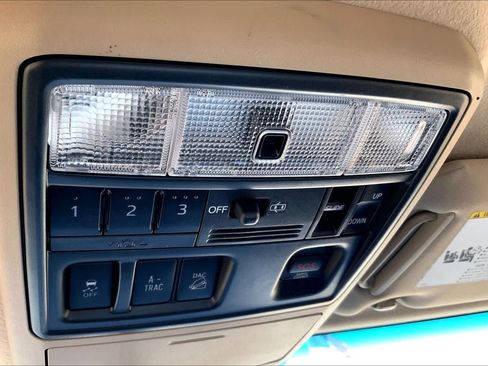 Used 2015 Toyota 4Runner Limited AWD/4WD image 34