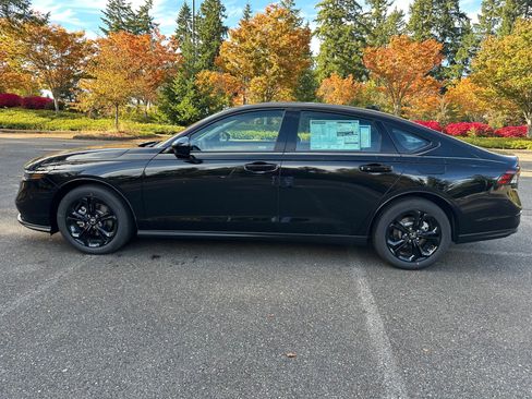 New 2025 Honda Accord SE image 4