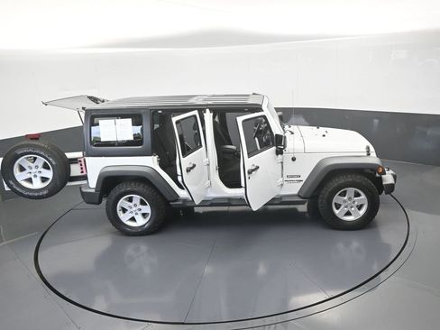 Used 2018 Jeep Wrangler Unlimited Sport S AWD/4WD image 65