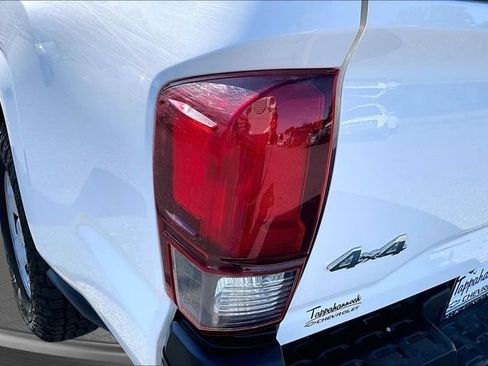 Used 2021 Toyota Tacoma SR AWD/4WD image 21