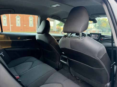 Used 2021 Toyota Camry LE AWD/4WD image 13