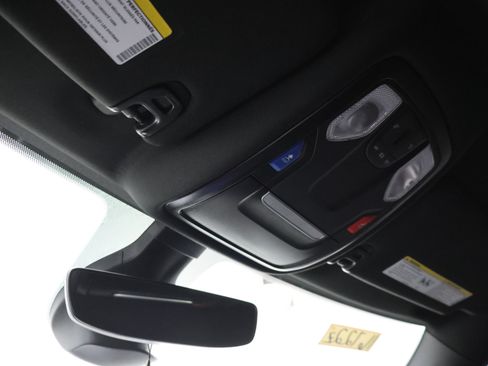 Used 2024 RAM 2500 Big Horn w/ Night Edition AWD/4WD image 10
