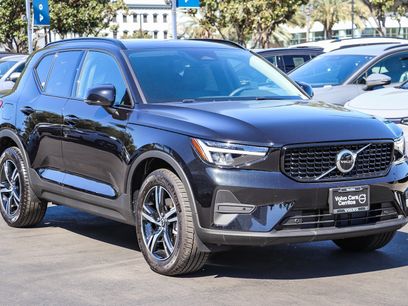 New 2026 Volvo XC40 B5 Core