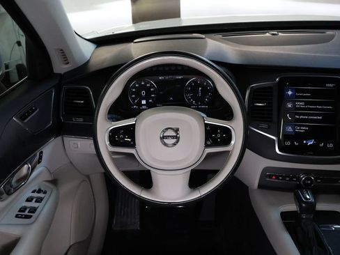 Used 2020 Volvo XC90 T6 Momentum w/ Protection Package Premier AWD/4WD image 22