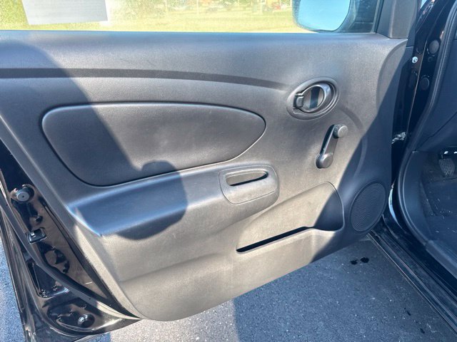 Used 2017 Nissan Versa S FWD image 9