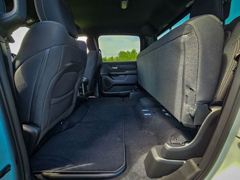 New 2026 RAM 1500 Express AWD/4WD image 31