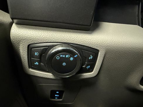 Used 2016 Ford F150 XLT w/ Equipment Group 302A Luxury image 13