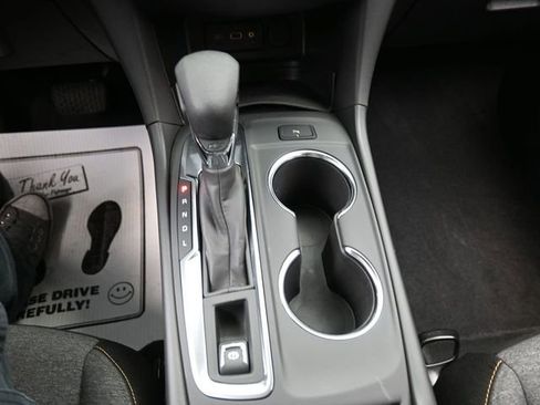 Used 2024 Chevrolet Equinox LT image 11