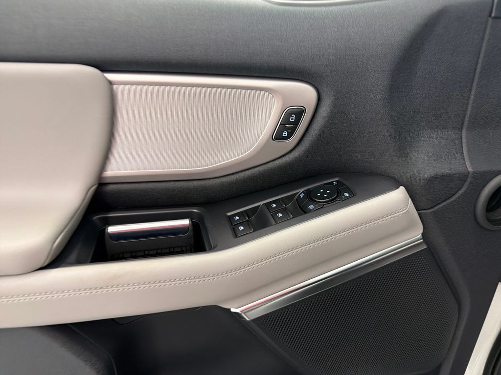 New 2027 Ford Expedition Active RWD image 15