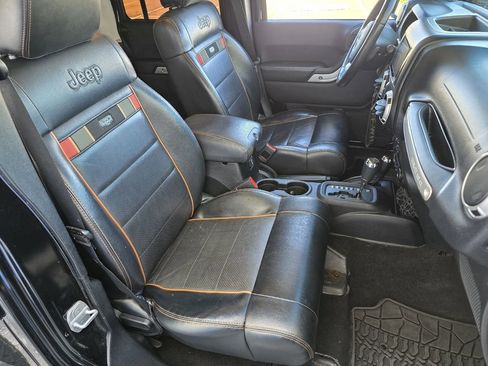 Used 2011 Jeep Wrangler Unlimited 70th Anniversary w/ Connectivity Group AWD/4WD image 22