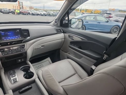 Certified 2021 Honda Ridgeline RTL image 17