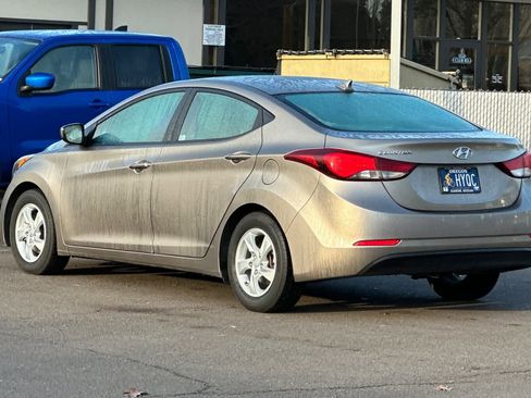 Used 2014 Hyundai Elantra SE image 7