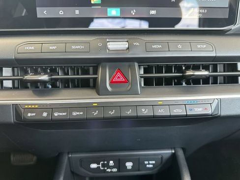 Used 2025 Kia K4 FWD image 18