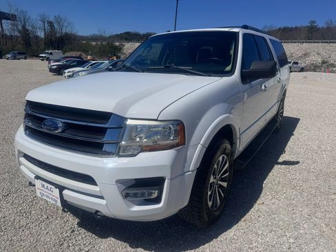 Used 2015 Ford Expedition EL XLT w/ Equipment Group 202A image 2