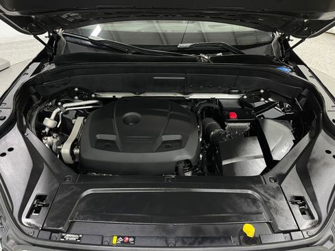 Used 2019 Volvo XC90 T5 Momentum w/ Protection Package Premier image 28